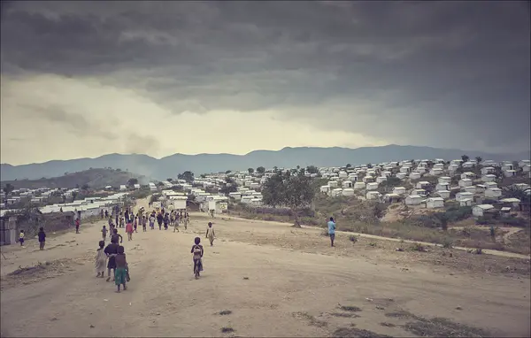 Lusenda Refugee Camp (photo 1 of 32)